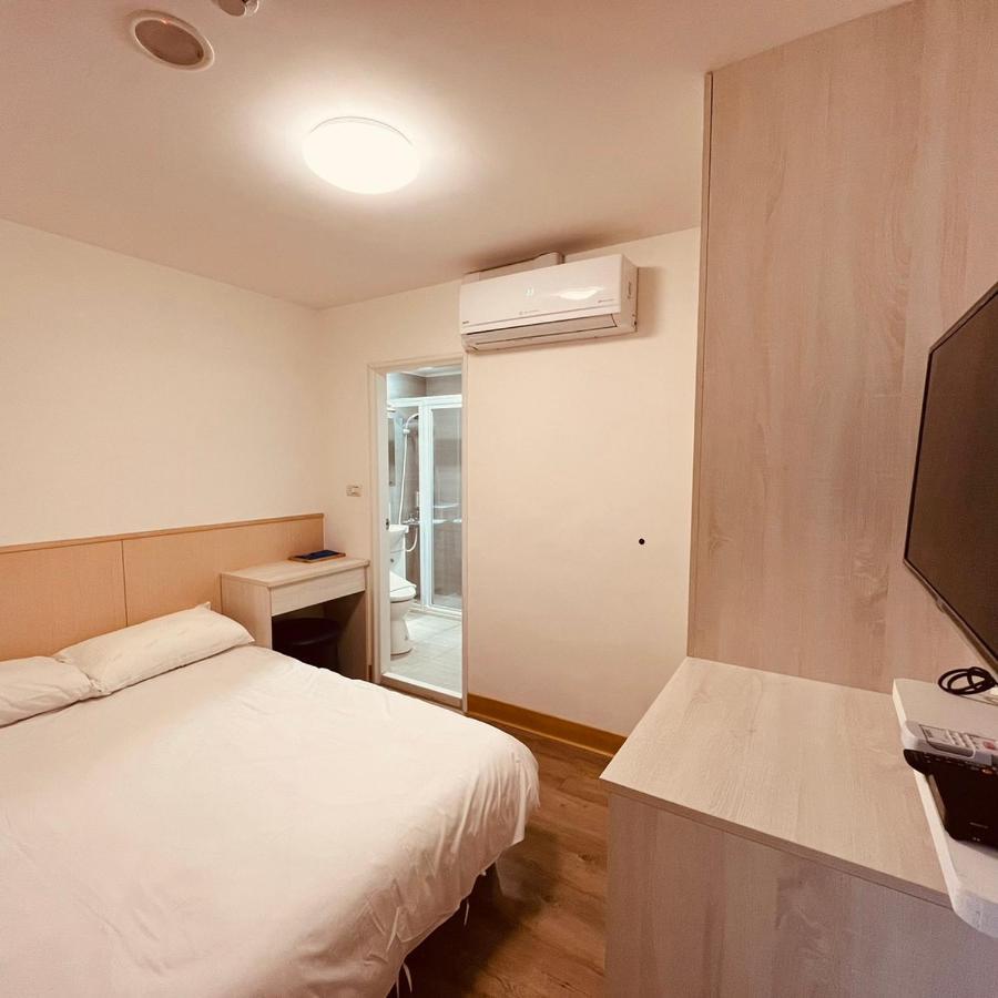 Hotel Huru House Тайчжун Екстер'єр фото